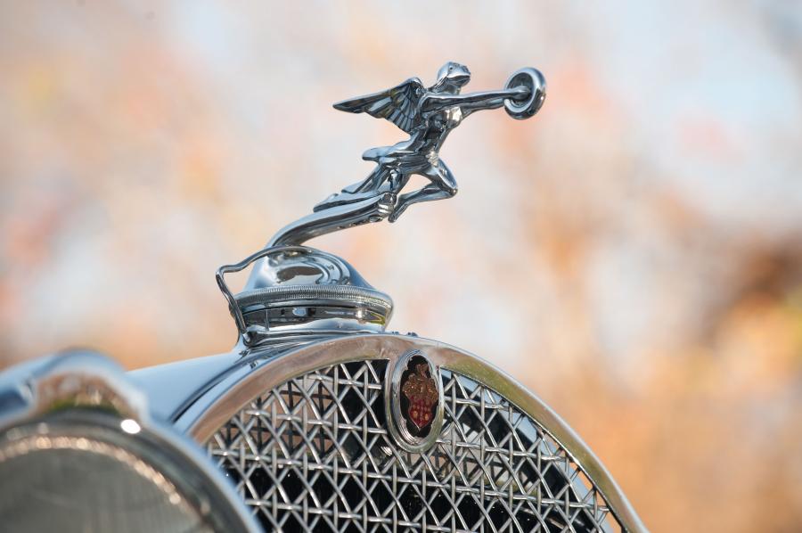  Packard Custom Eight Phaeton 1930 года  (фото 2 из 23)